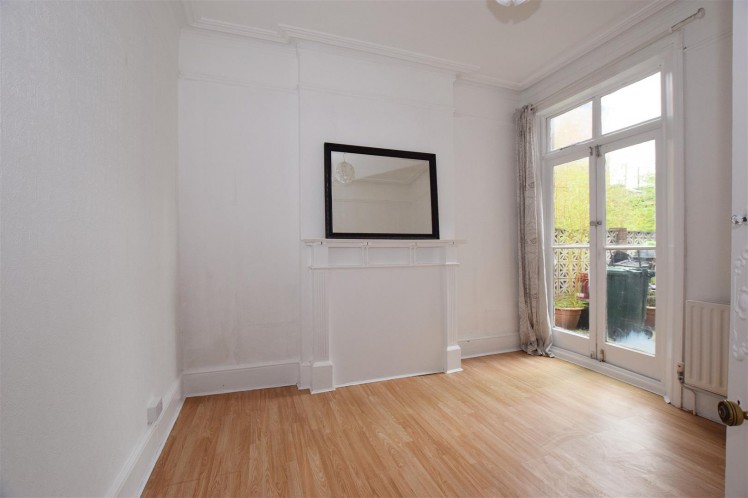 View Full Details for Gillingham Road, Cricklewood, London