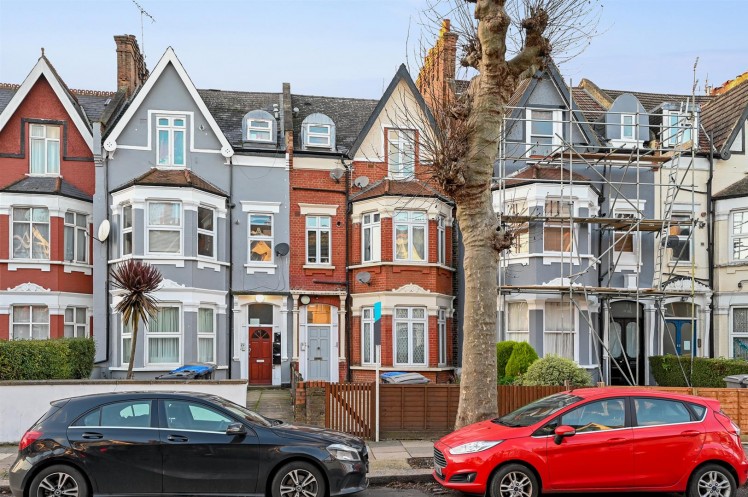 View Full Details for Chichele Road, Cricklewood, London, NW2