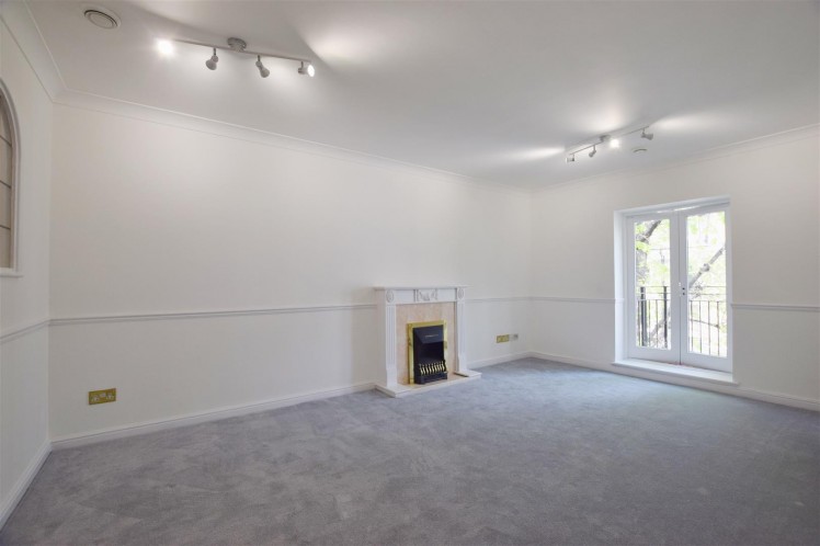 View Full Details for Shillingstone House, Russell Road, Olympia, London