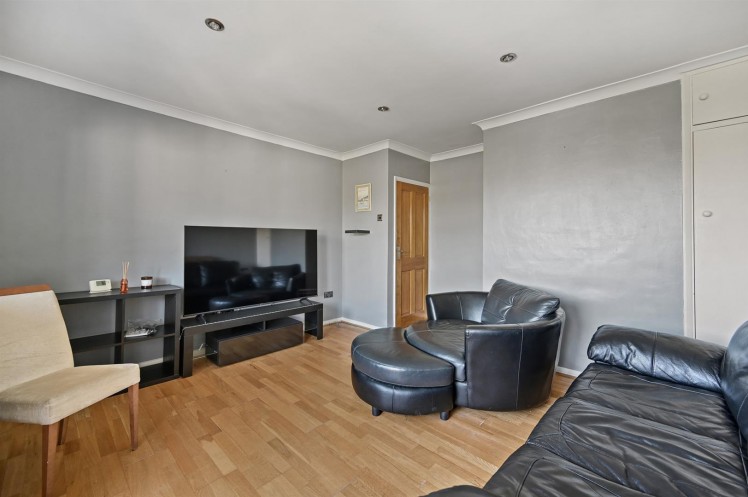 View Full Details for Felton Close, Borehamwood, WD6