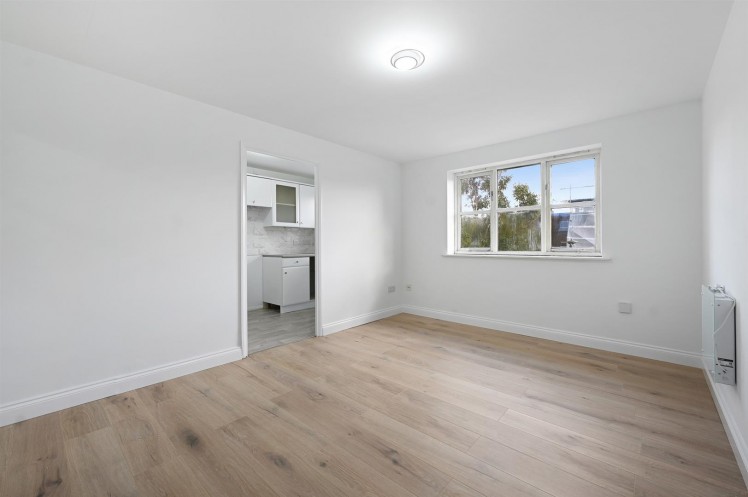 View Full Details for Draycott Close, Cricklewood, London, NW2