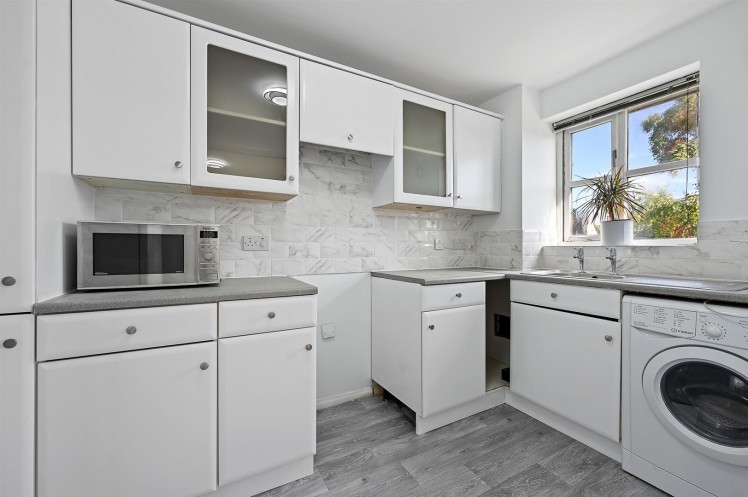 View Full Details for Draycott Close, Cricklewood, London, NW2