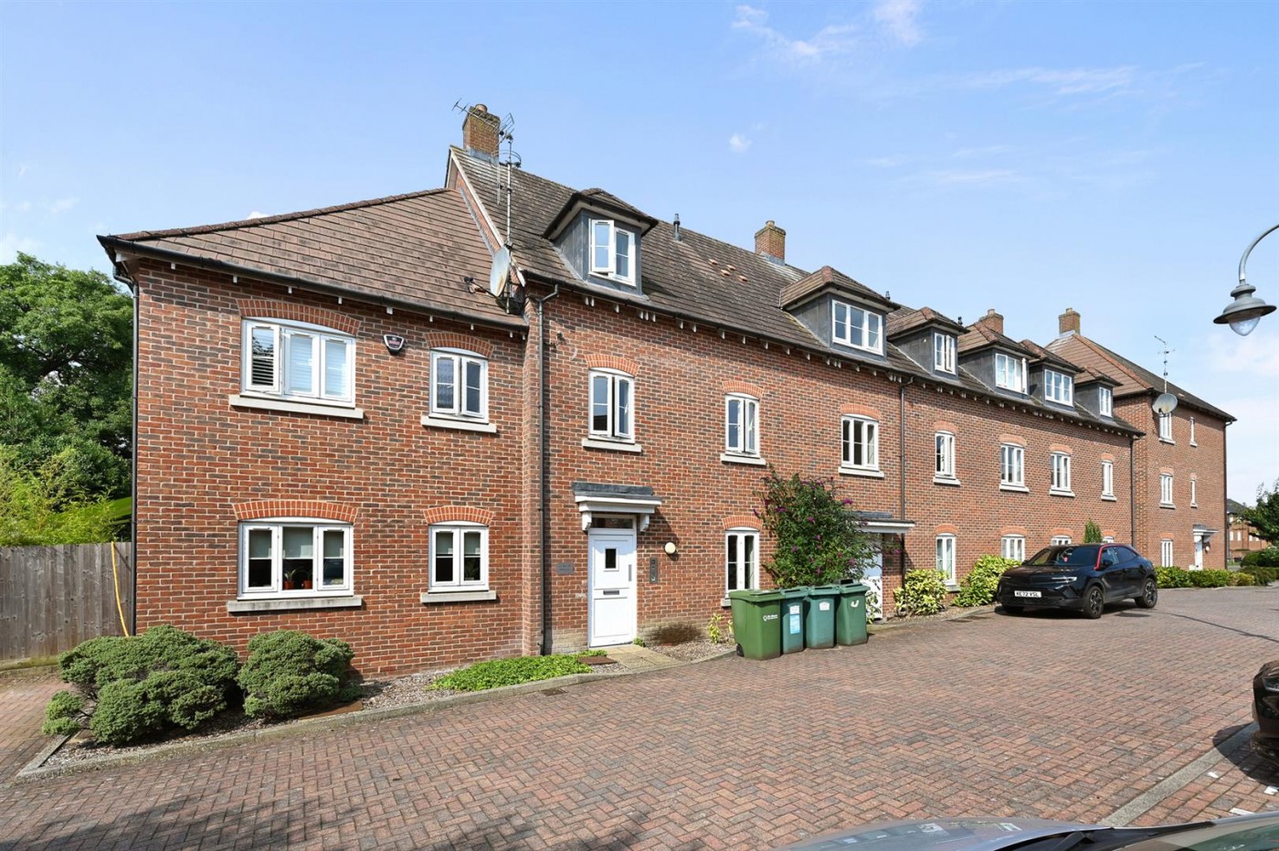 Images for Avian Avenue, Frogmore, St Albans