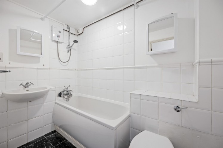 View Full Details for Windmill Drive, Cricklewood, London, NW2