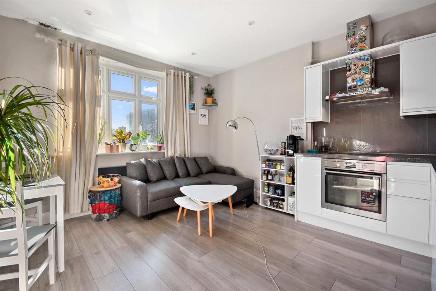 Images for Red Lion Court, 105a Vicarage Road, Watford