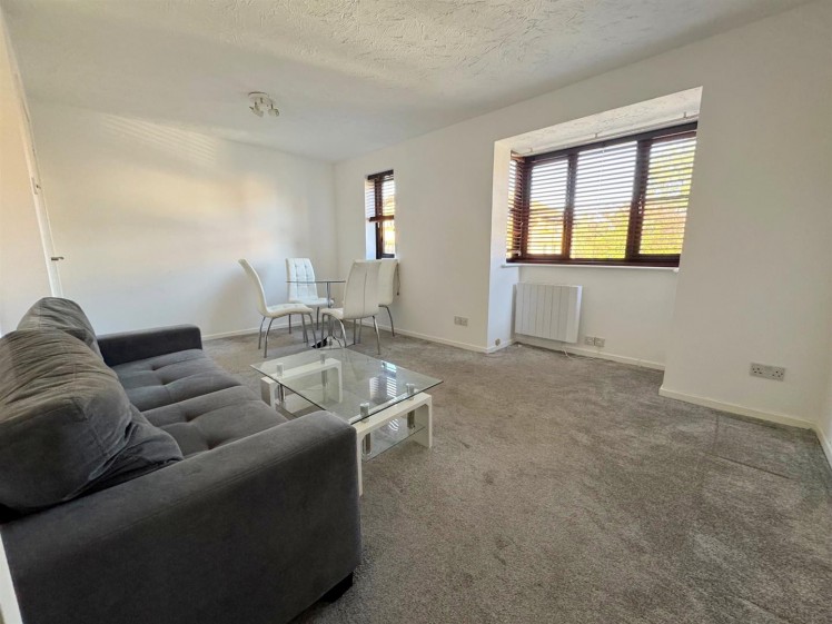 View Full Details for Woodvale Way, Cricklewood, London, NW11