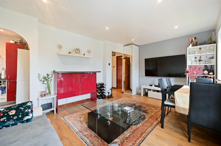 View Full Details for Woodvale Way, Cricklewood, London, NW11