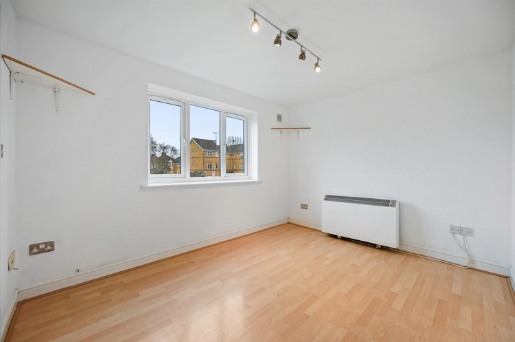 View Full Details for Windmill Drive, Cricklewood, London, NW2