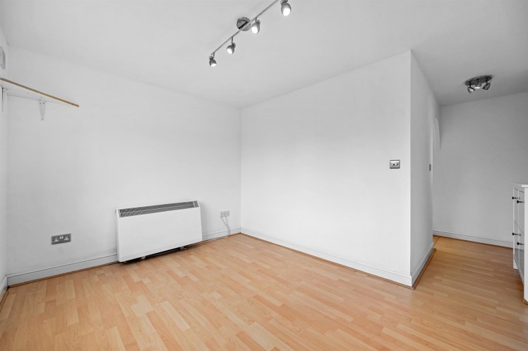 View Full Details for Windmill Drive, Cricklewood, London, NW2