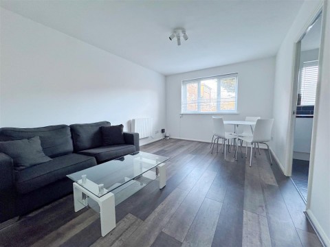 Draycott Close, Cricklewood, London, NW2