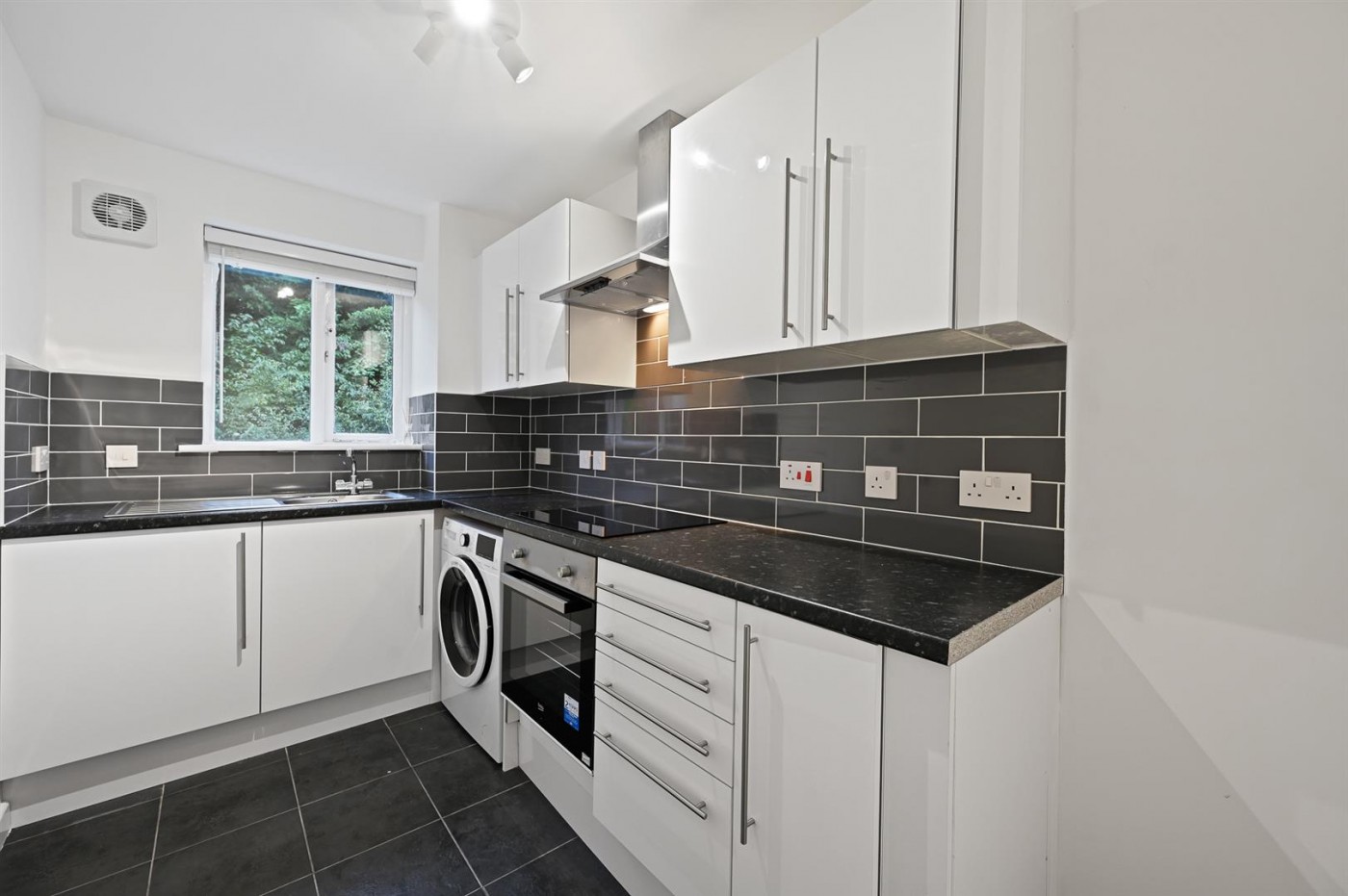Images for Draycott Close, Cricklewood, London, NW2