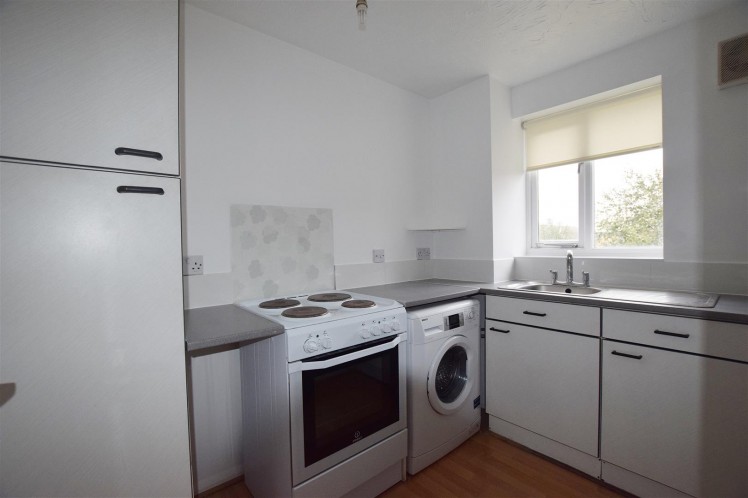 View Full Details for Draycott Close, Cricklewood, London, NW2
