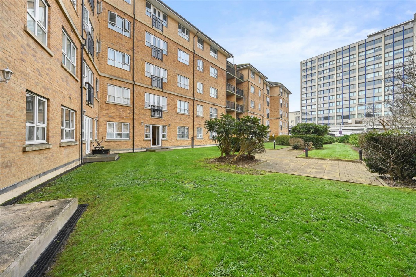 Images for Geneva Court, Rookery Way, London, NW9
