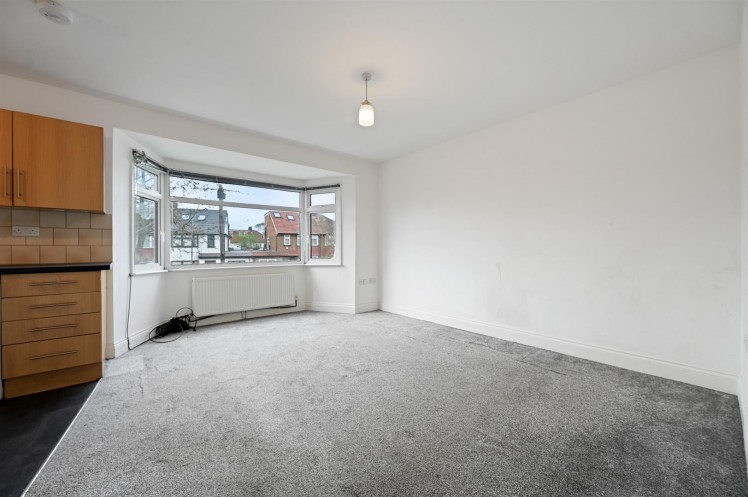 View Full Details for Grampian Gardens, Cricklewood, London