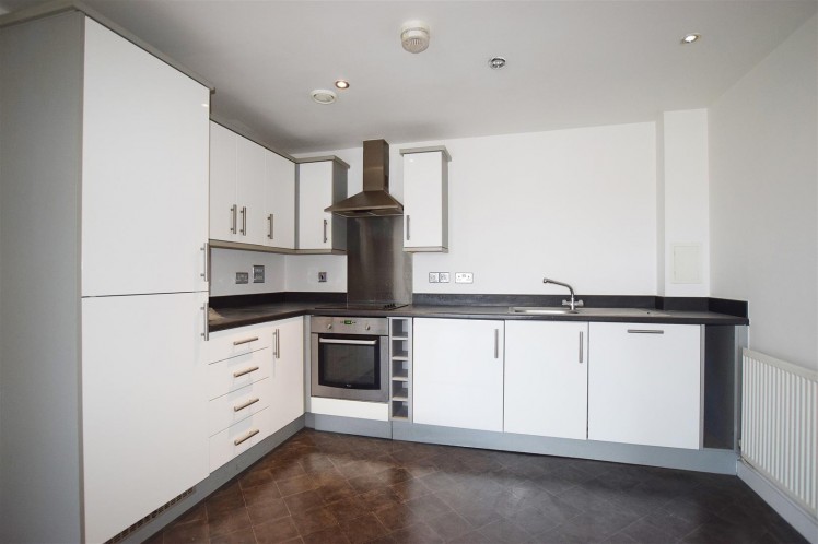 View Full Details for Wilmington Close, Watford