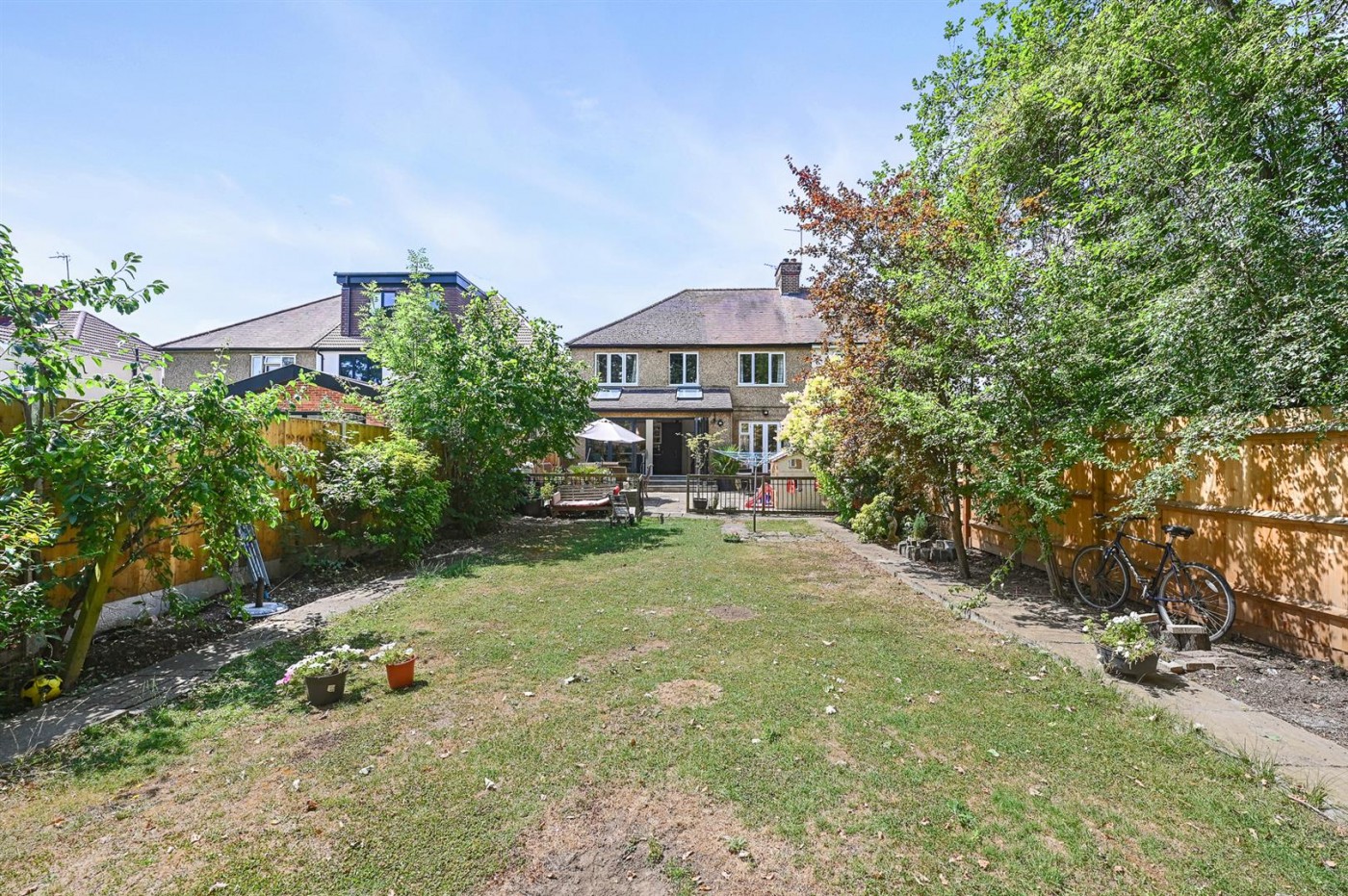 Images for Whitchurch Gardens, Canons Park, HA8