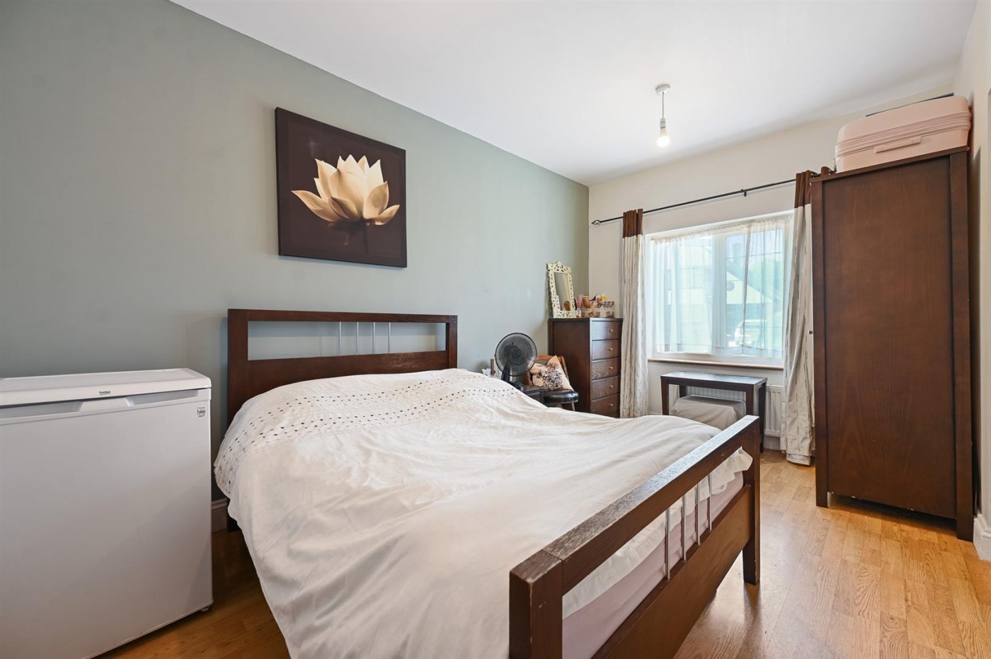 Images for Whitchurch Gardens, Canons Park, HA8