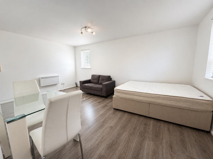 View Full Details for Draycott Close, Cricklewood, London
